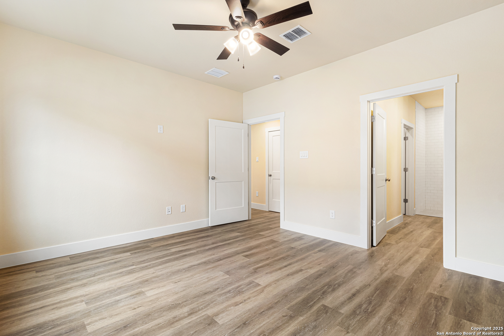 302 Riley Way