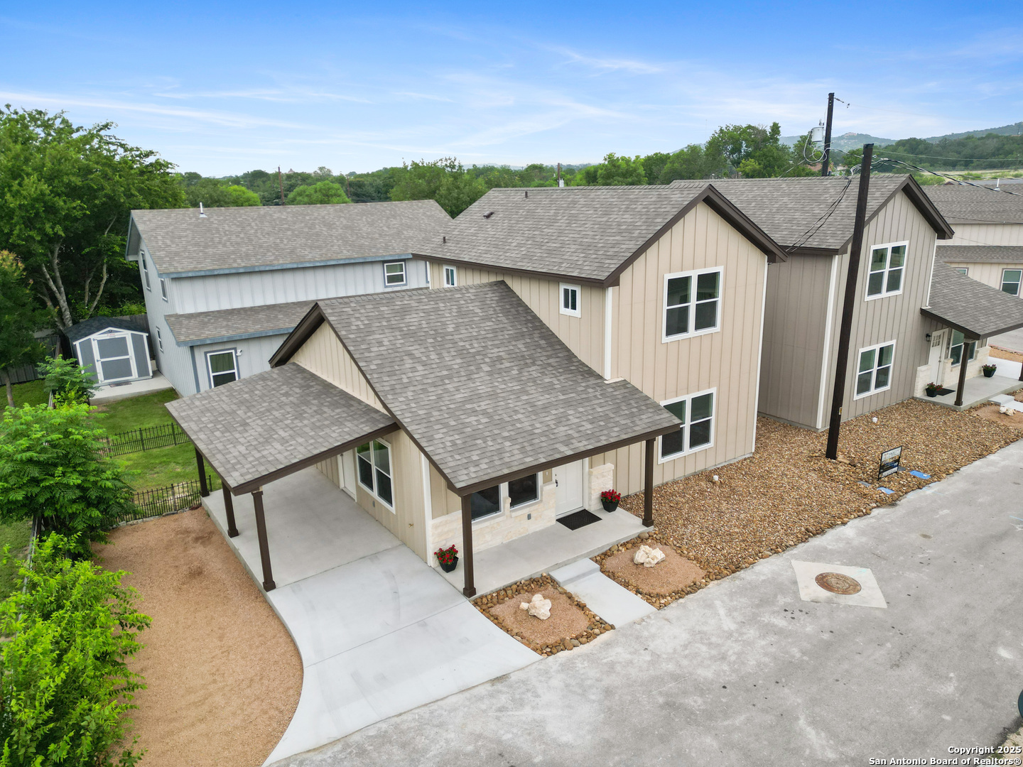302 Riley Way