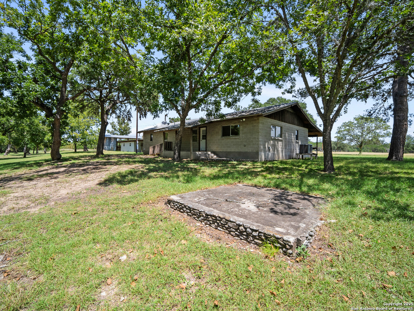 710 Chipman