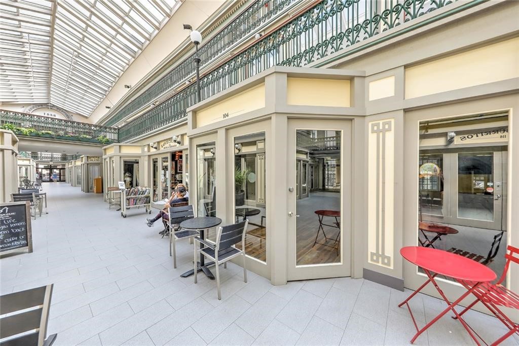 65 Weybosset Street 202