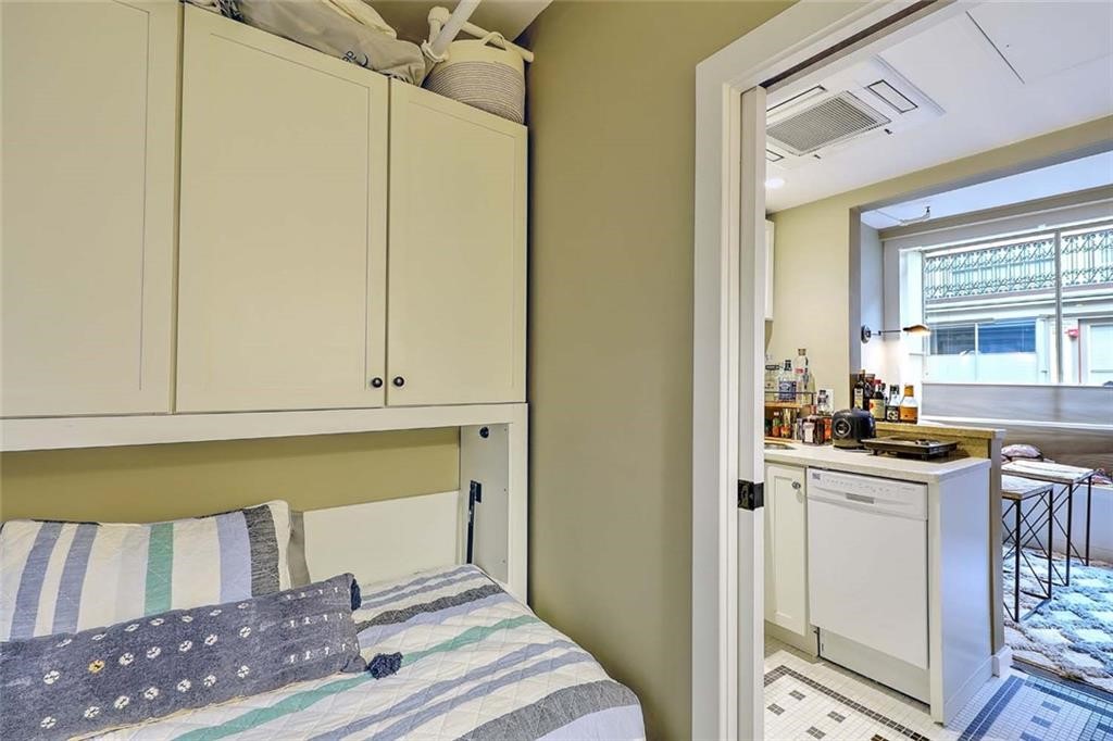 65 Weybosset Street 202