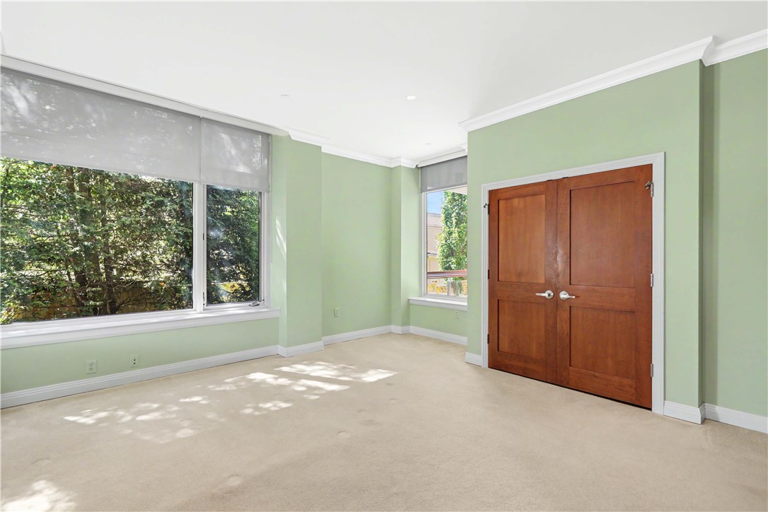 341 Thames Street 101-S