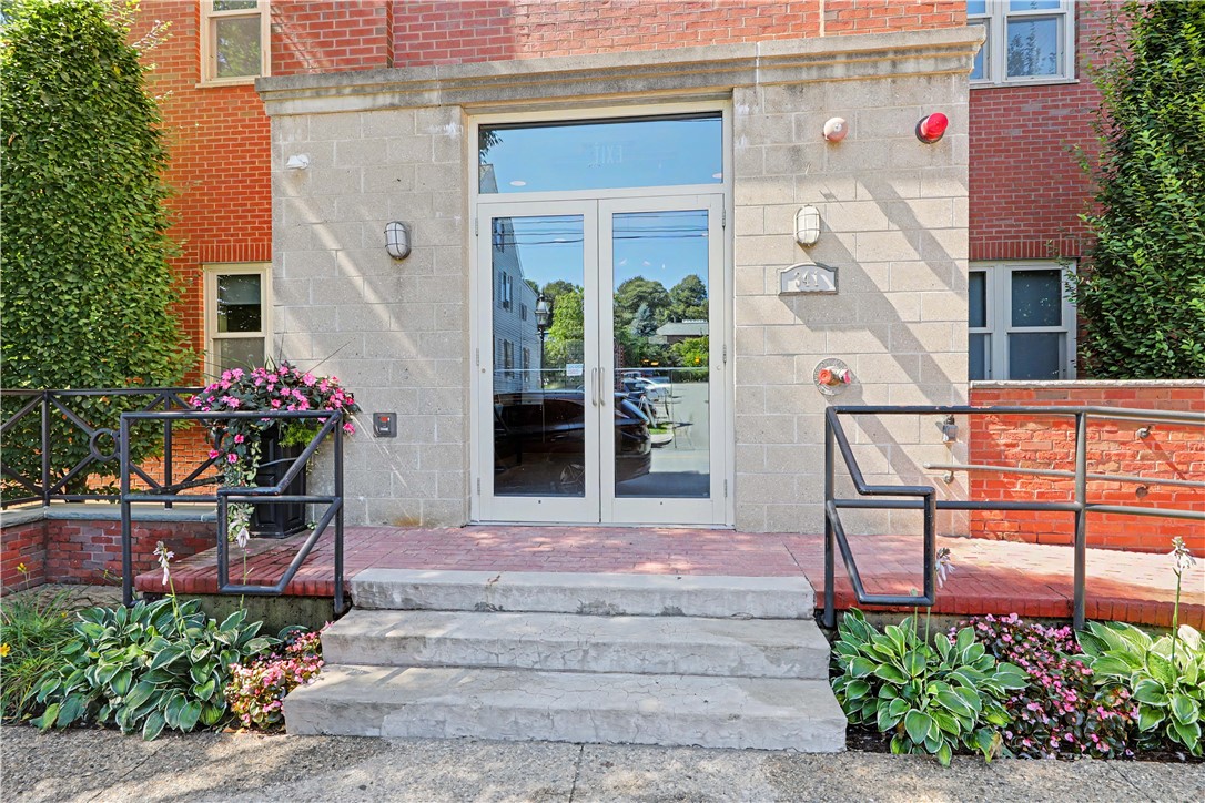 341 Thames Street 101-S
