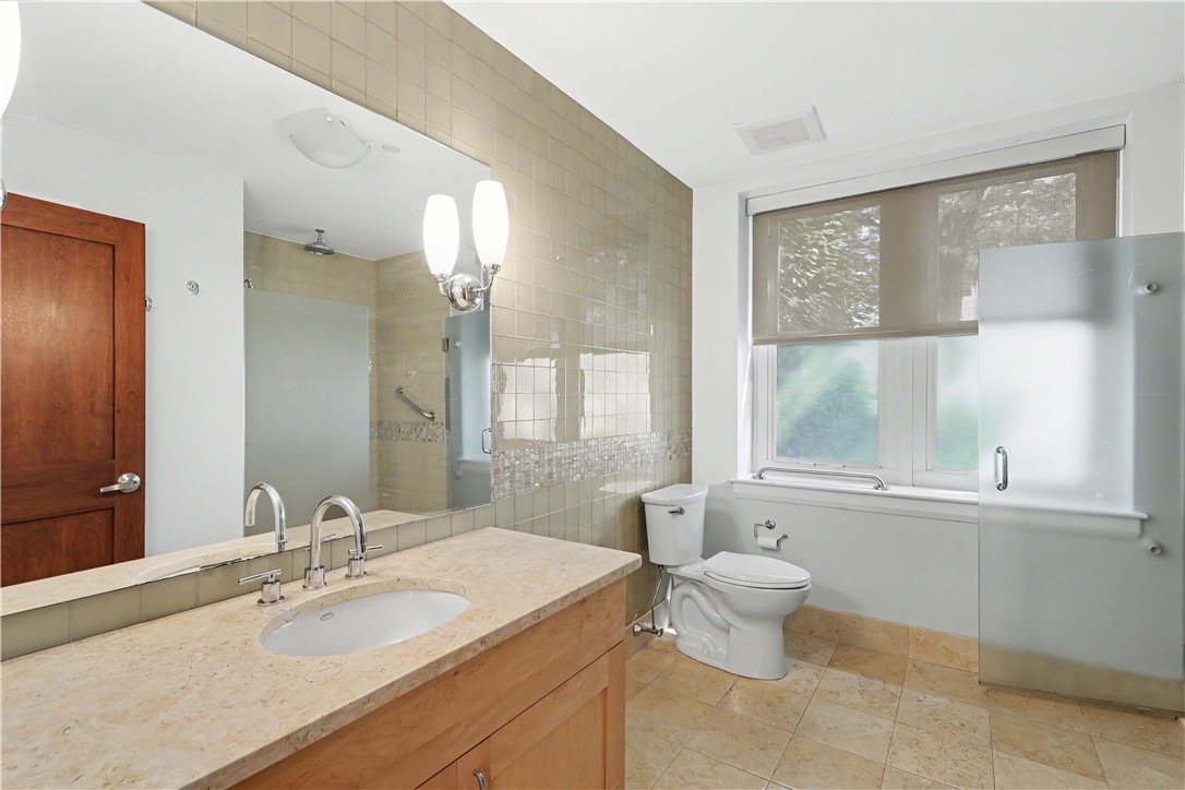 341 Thames Street 101-S