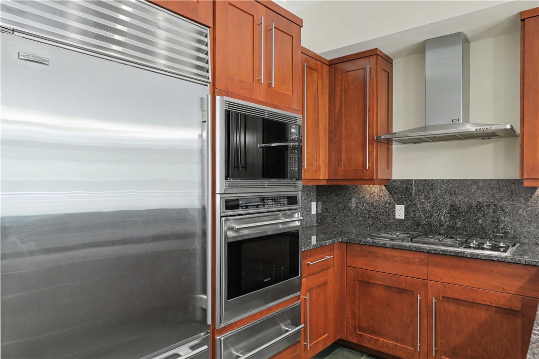 341 Thames Street 101-S