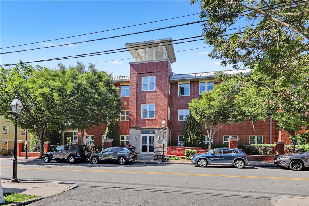 341 Thames Street 101-S