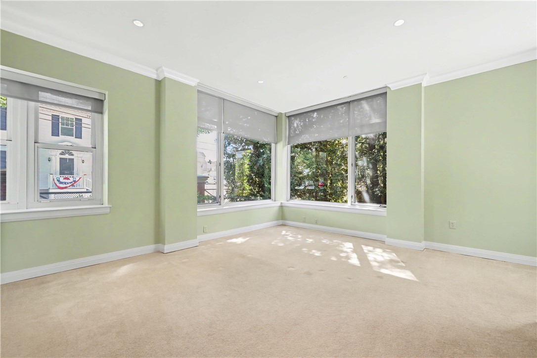 341 Thames Street 101-S