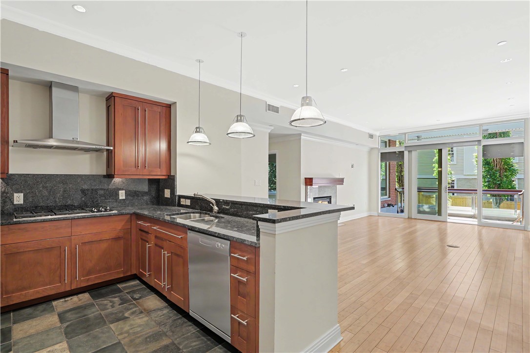 341 Thames Street 101-S