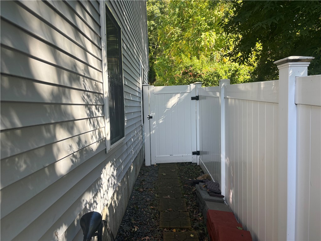 90 Rowley Street