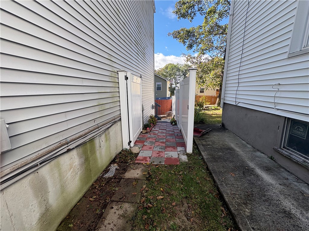 90 Rowley Street