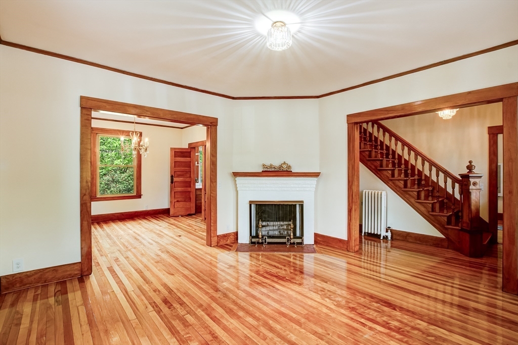 35 Dyer St