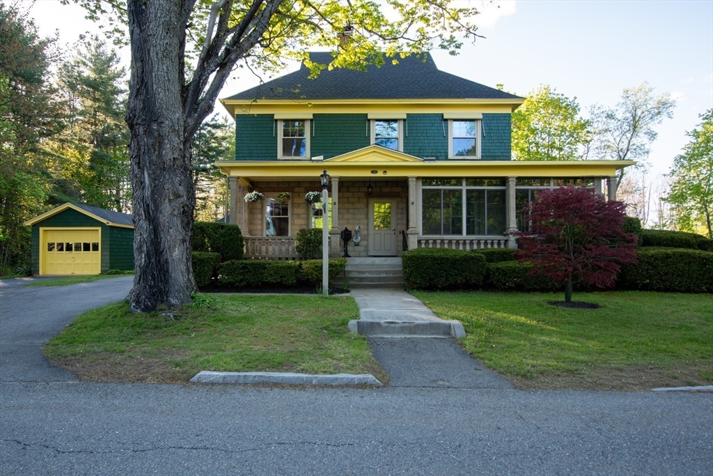 35 Dyer St