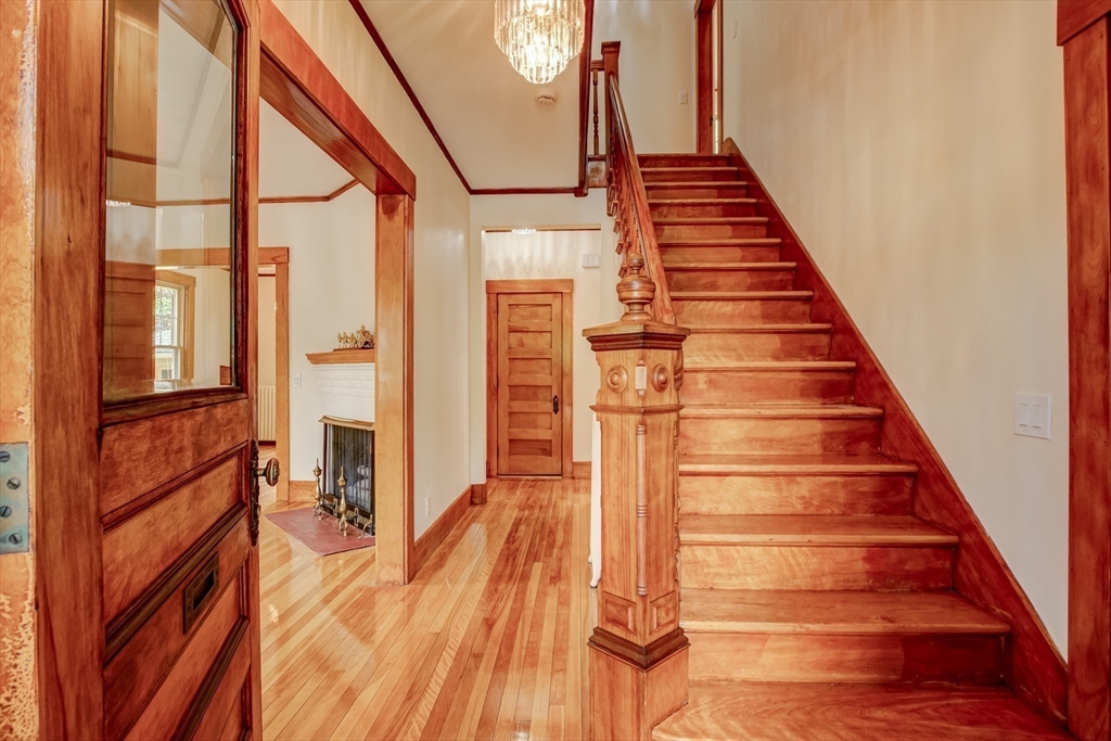 35 Dyer St
