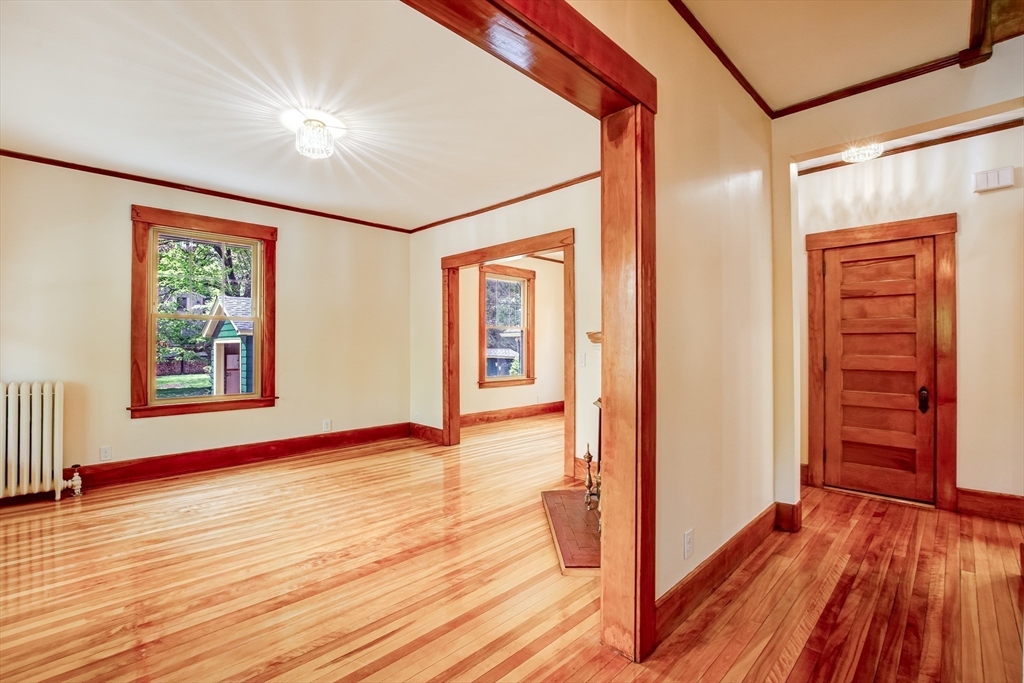 35 Dyer St