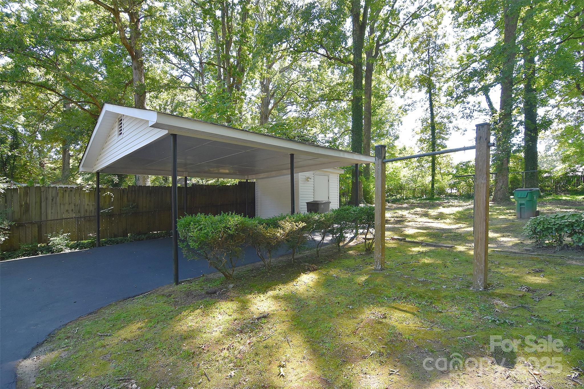 5312 Princess Street