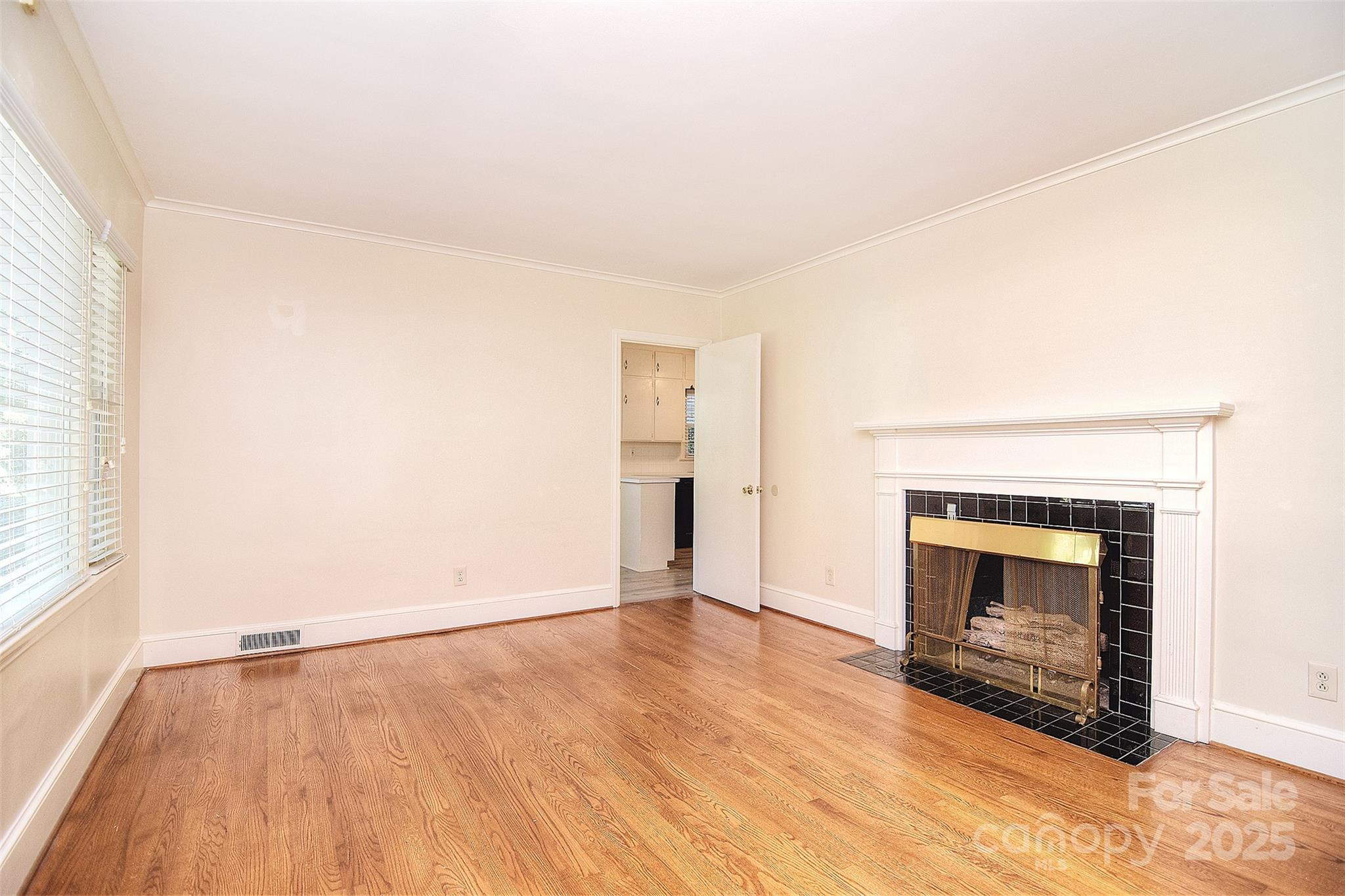 5312 Princess Street