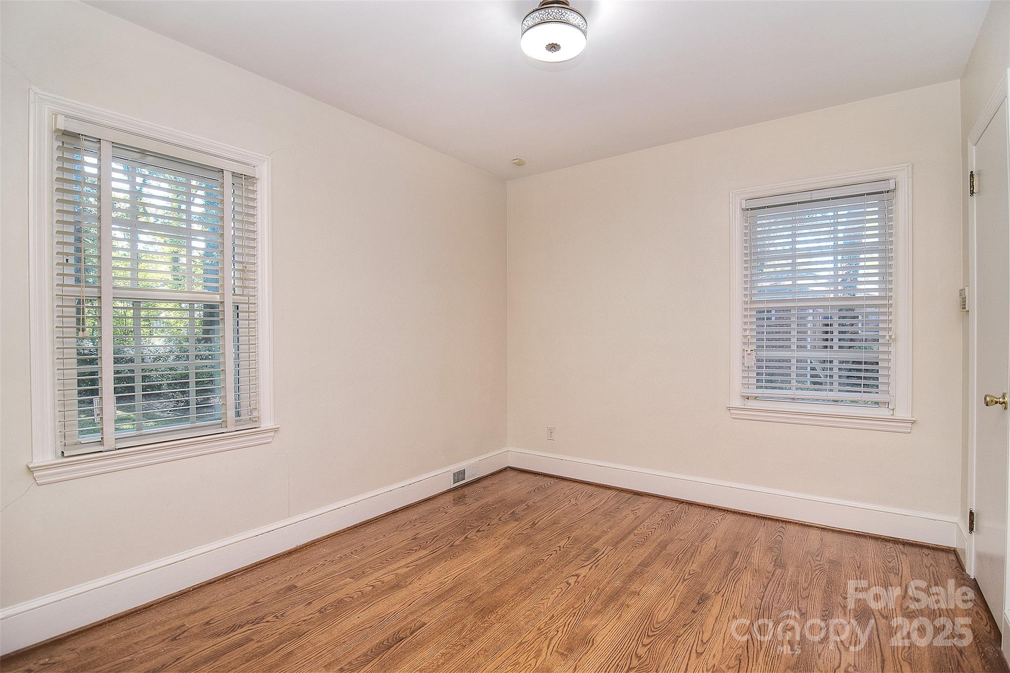 5312 Princess Street