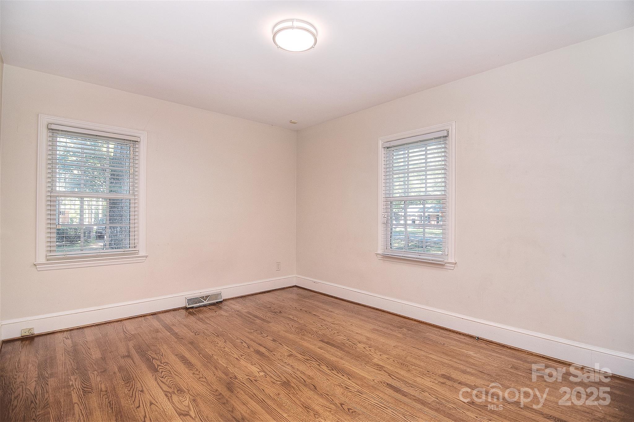 5312 Princess Street