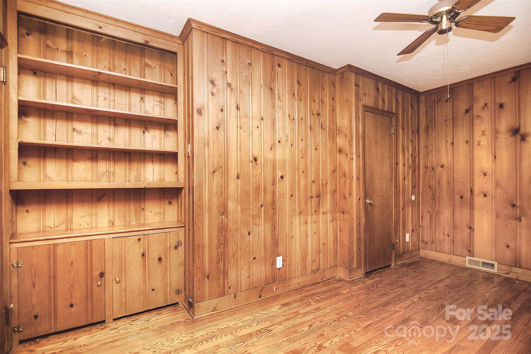 5312 Princess Street