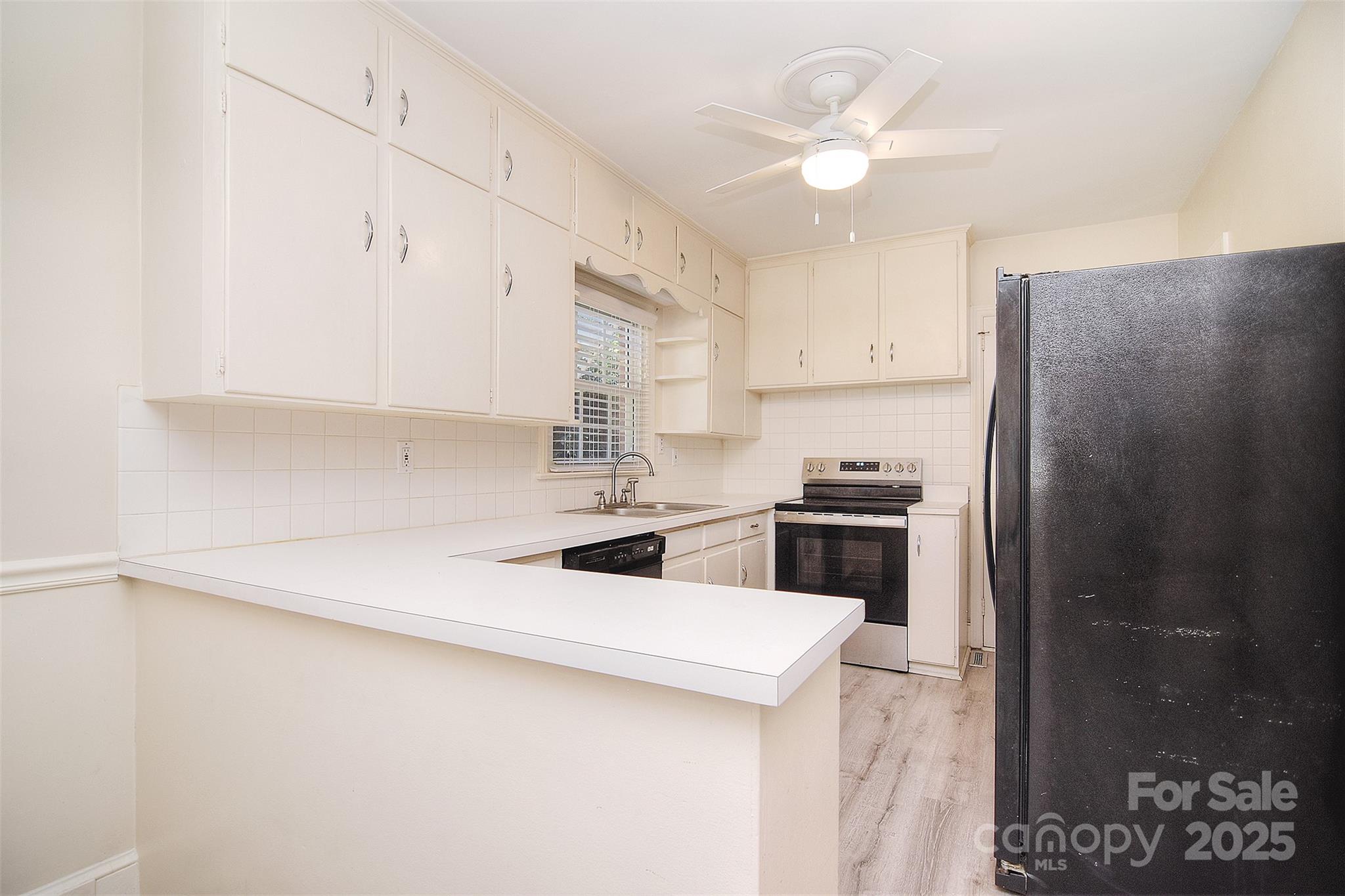 5312 Princess Street