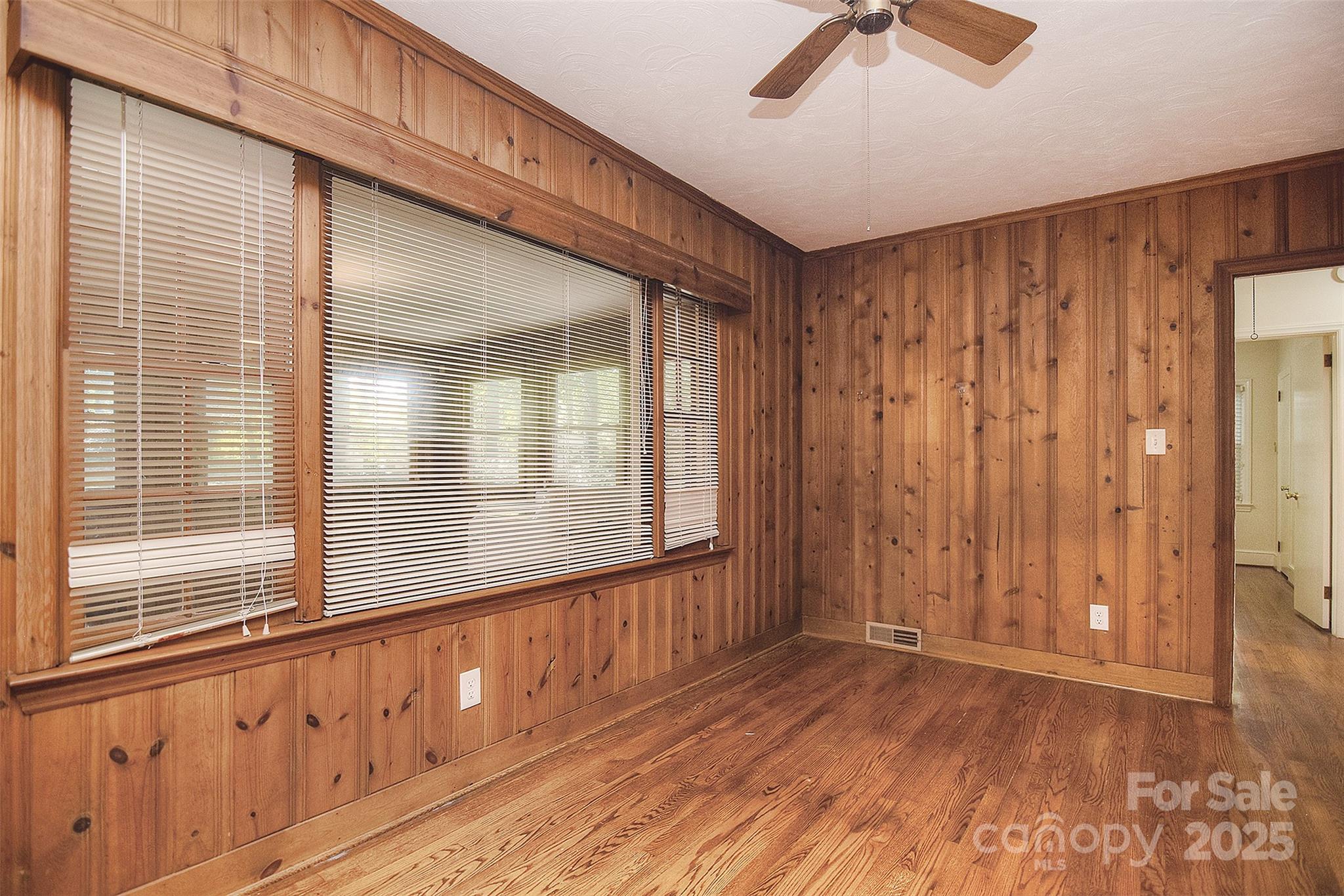 5312 Princess Street