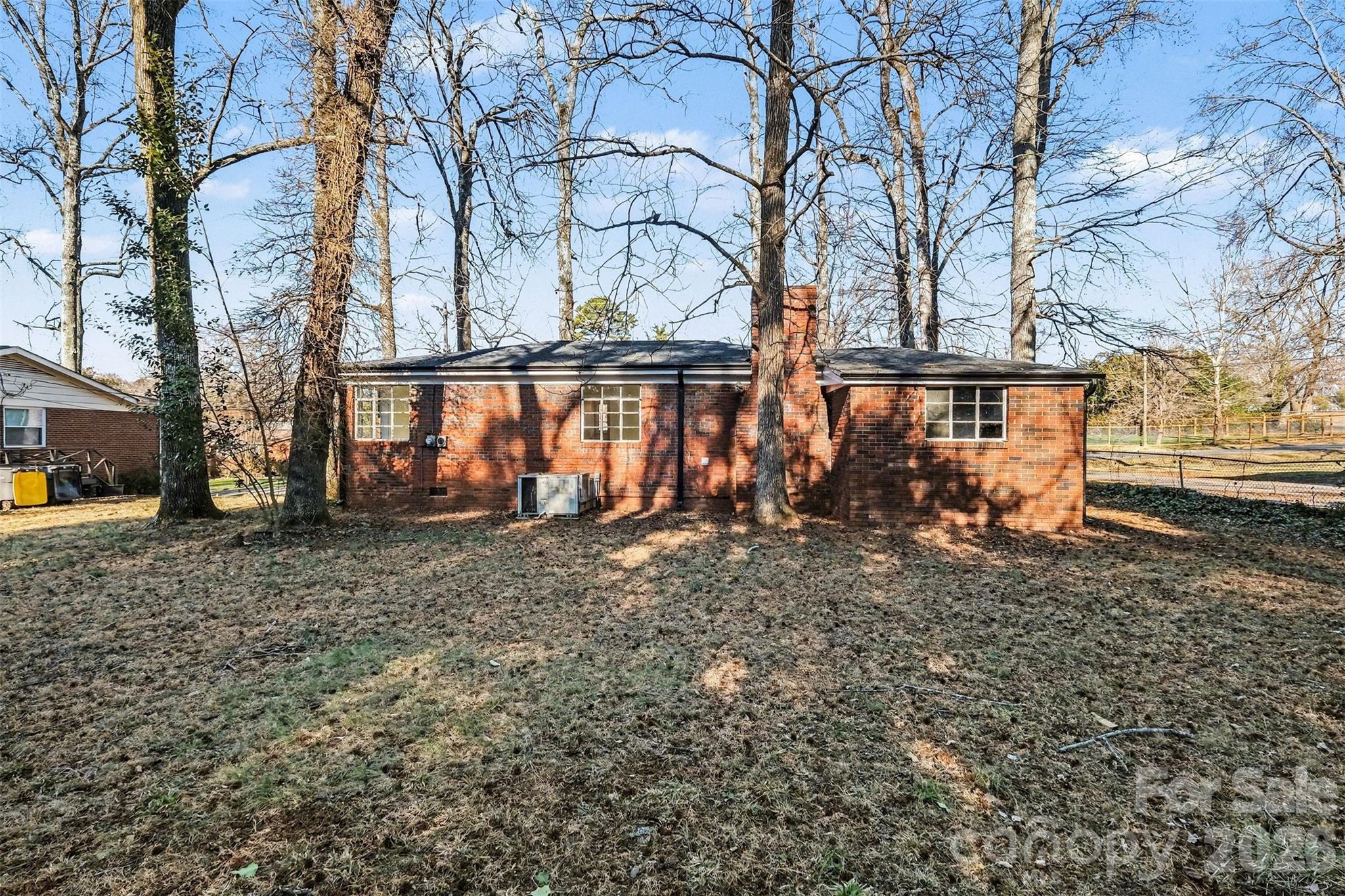 1407 Sherwood Drive
