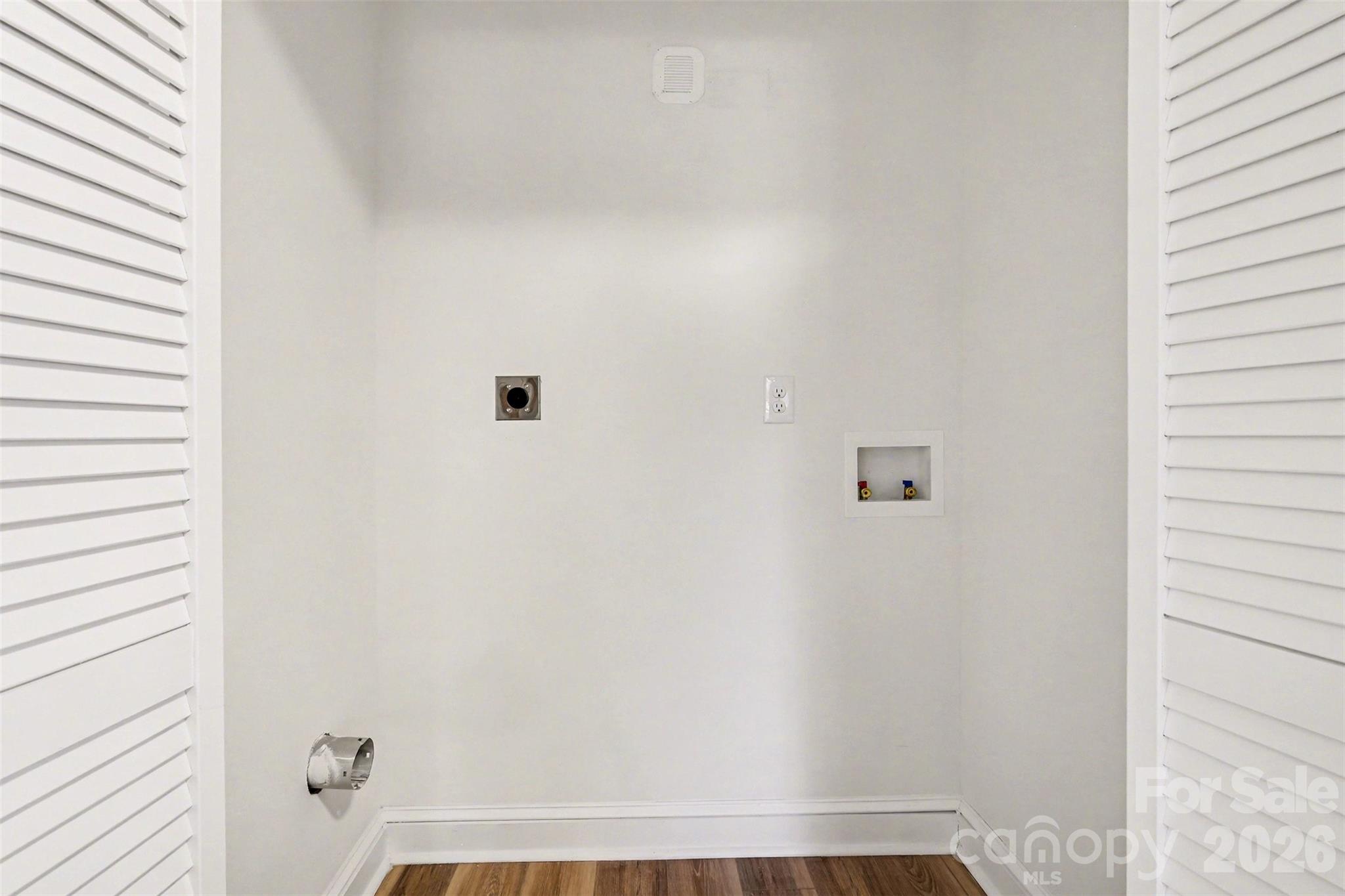 1407 Sherwood Drive