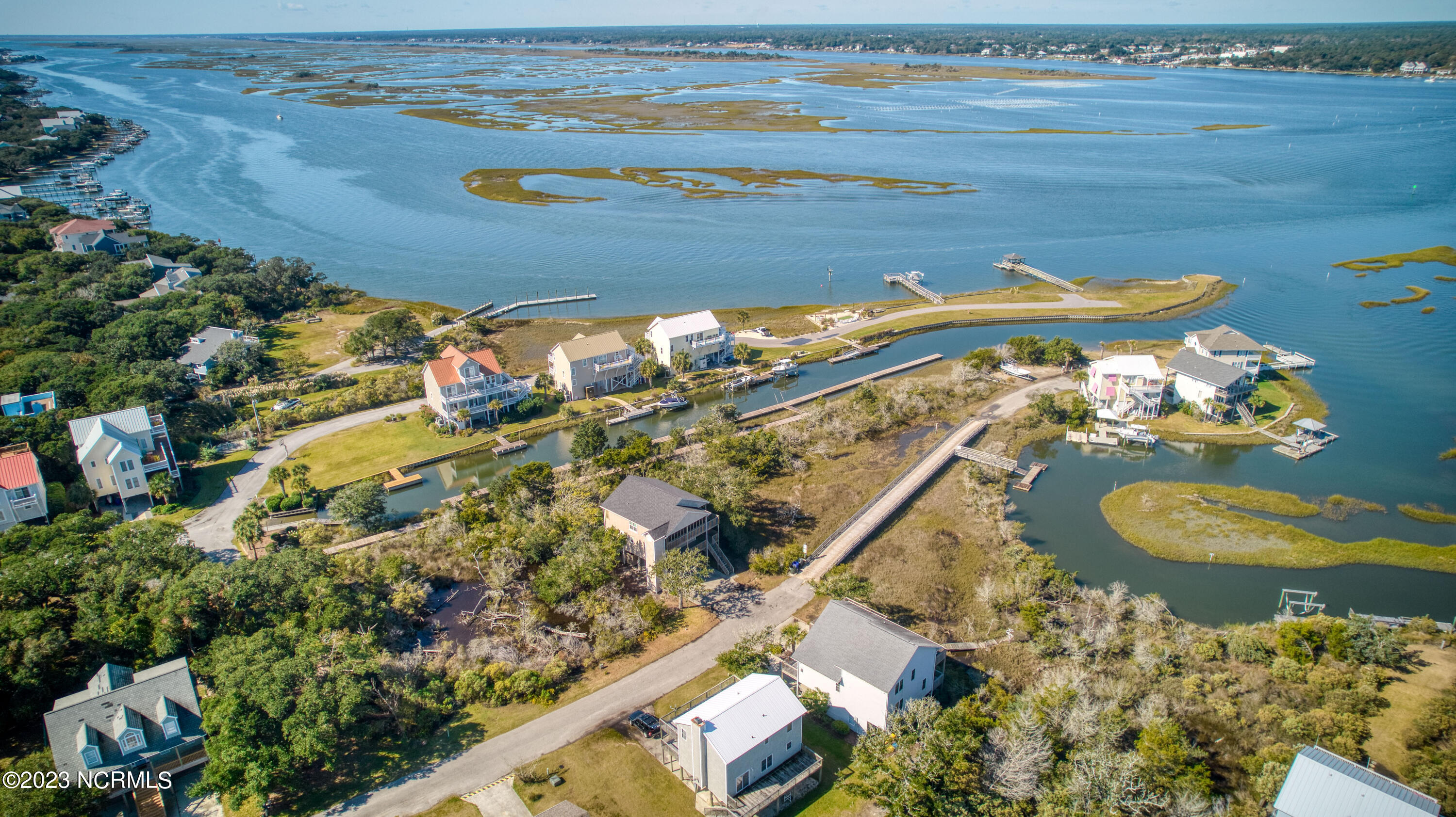 10 Maritime Dr Drive