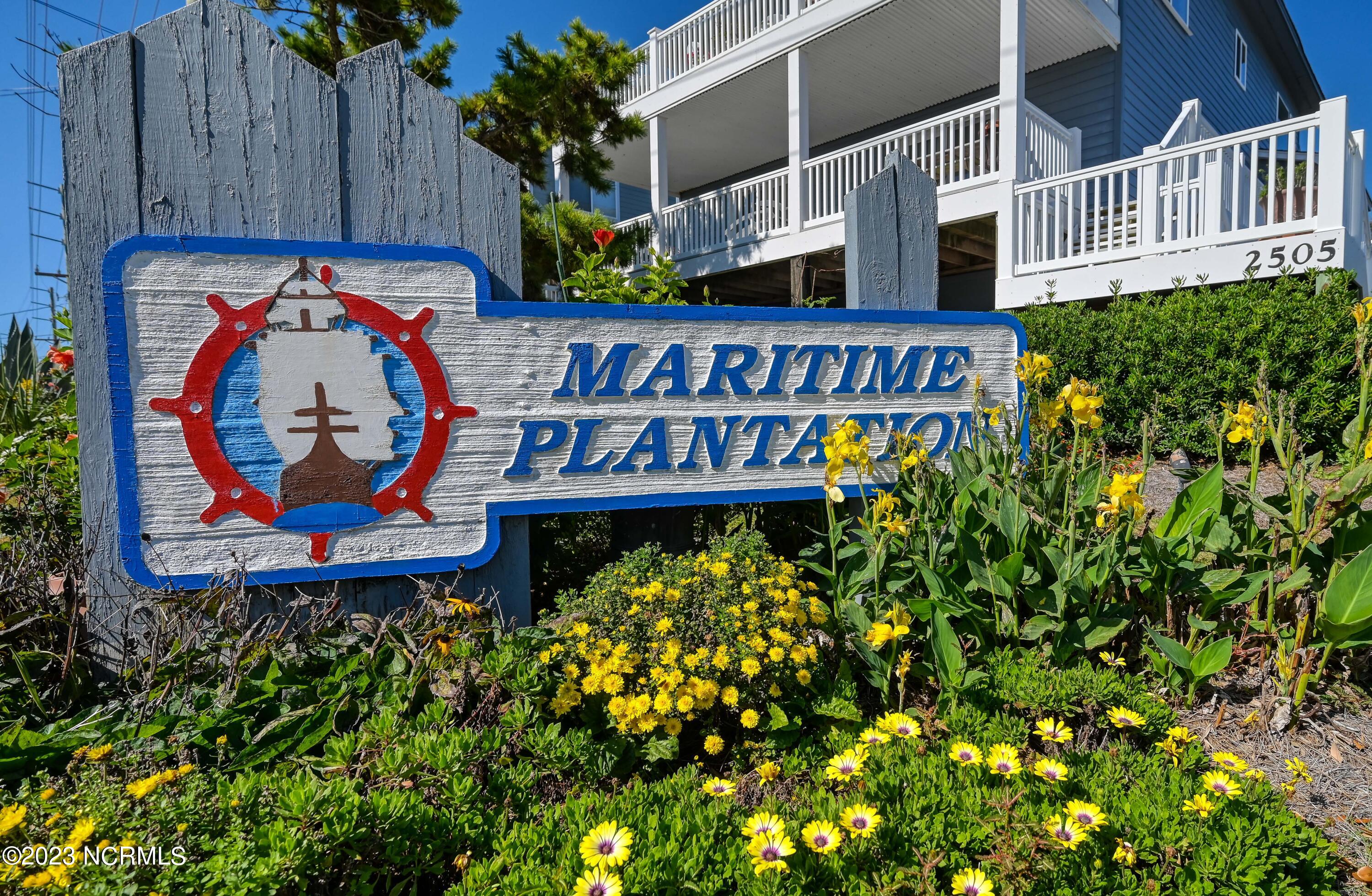 10 Maritime Dr Drive