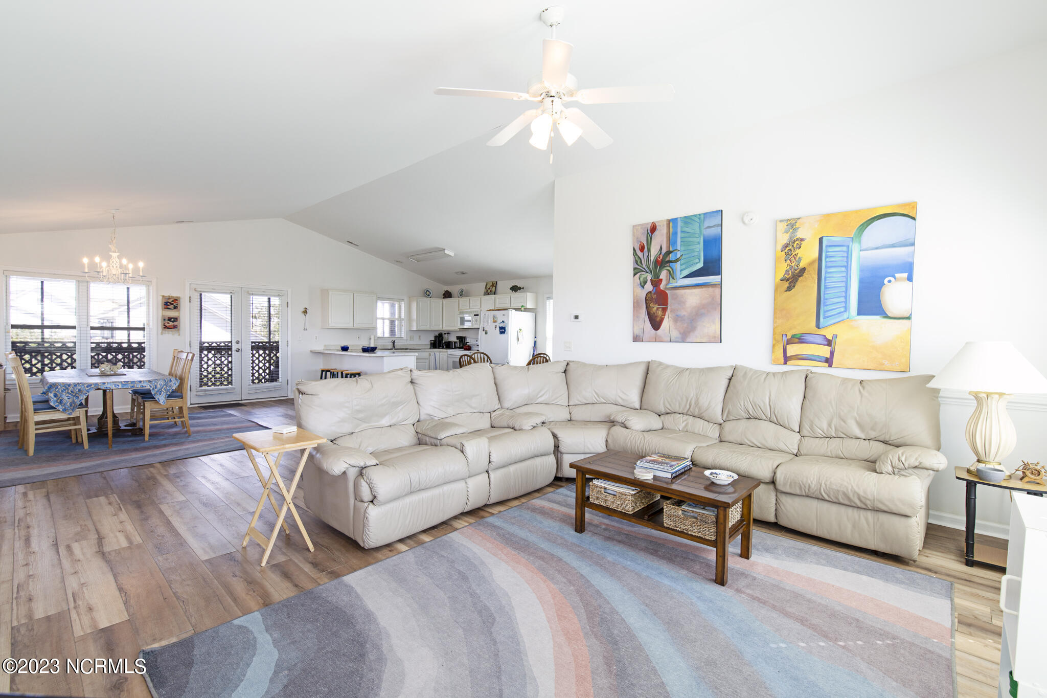 10 Maritime Dr Drive