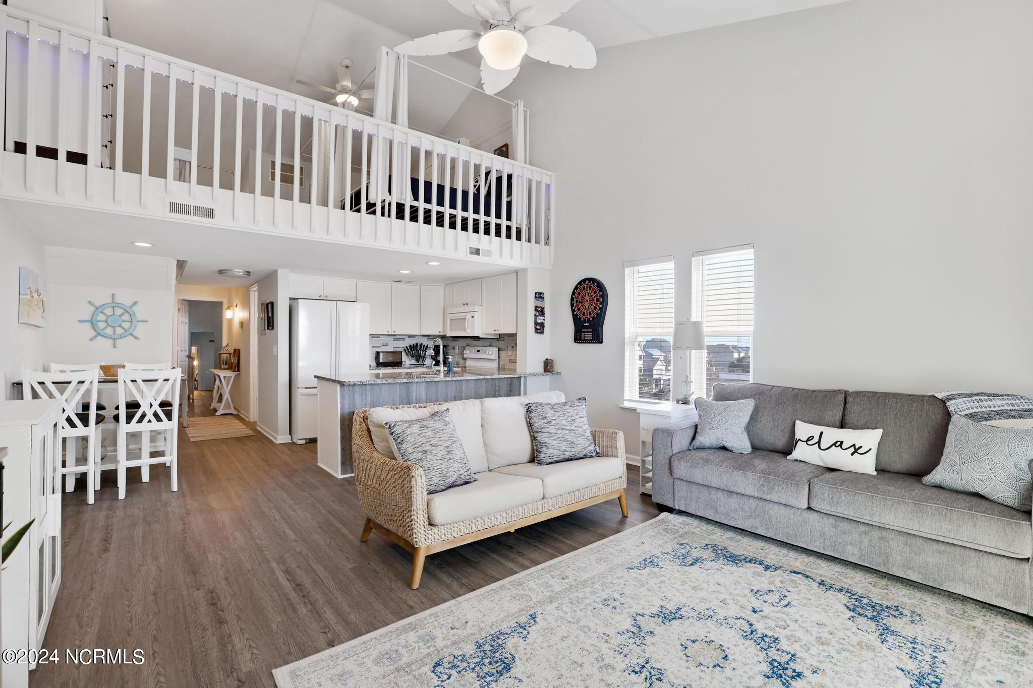 918 N New River Drive, 538