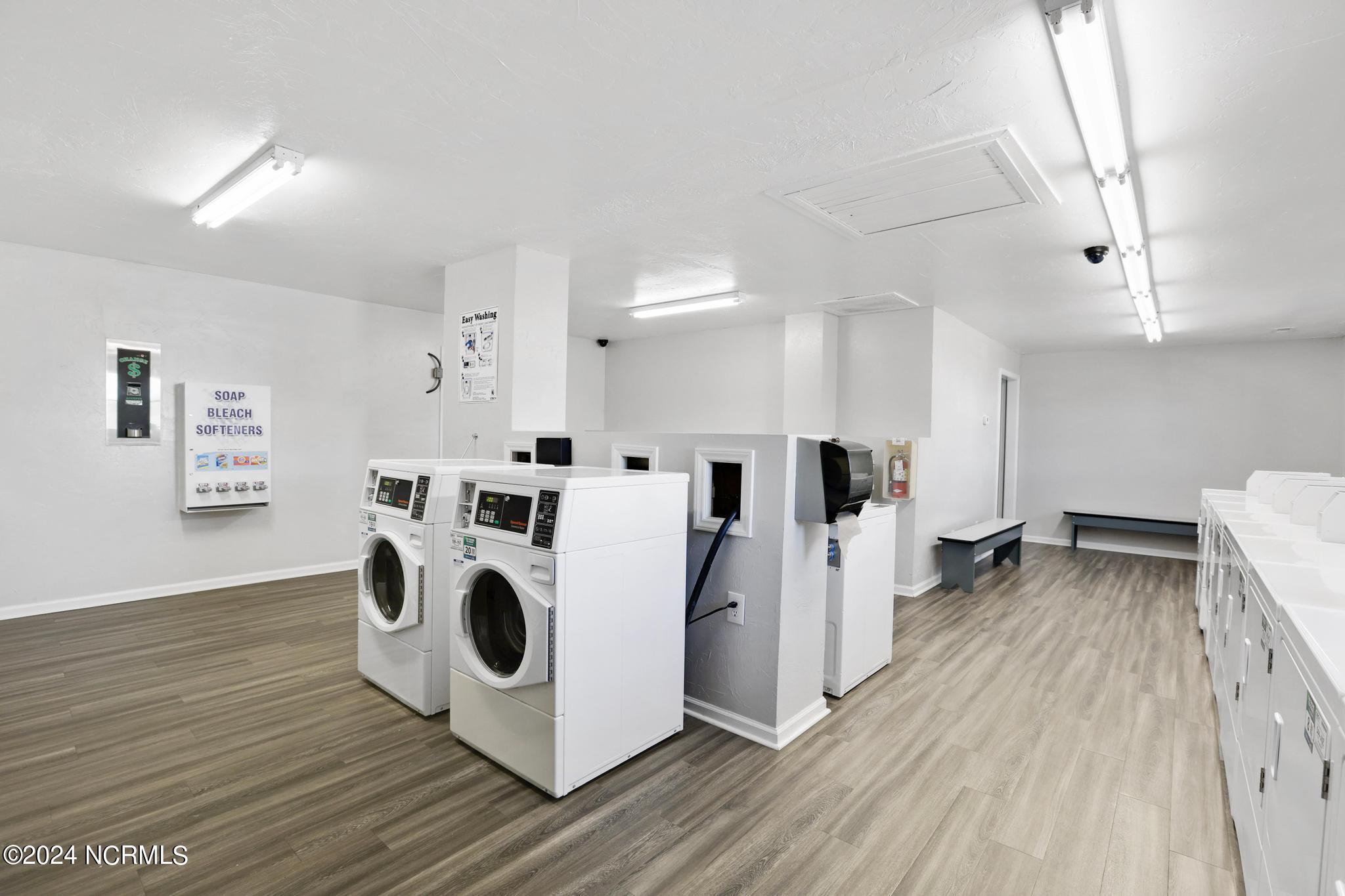 918 N New River Drive, 538