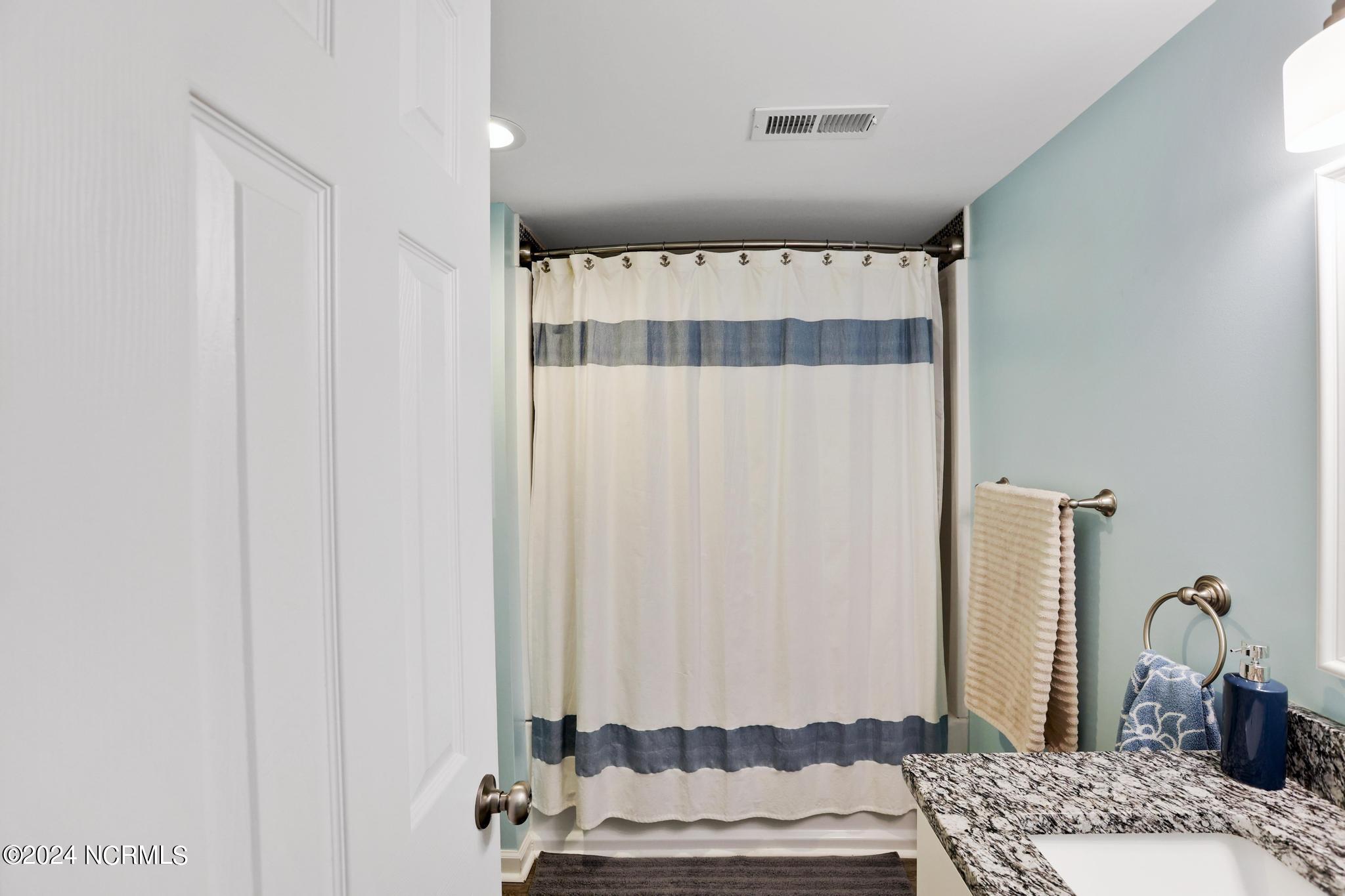 918 N New River Drive, 538