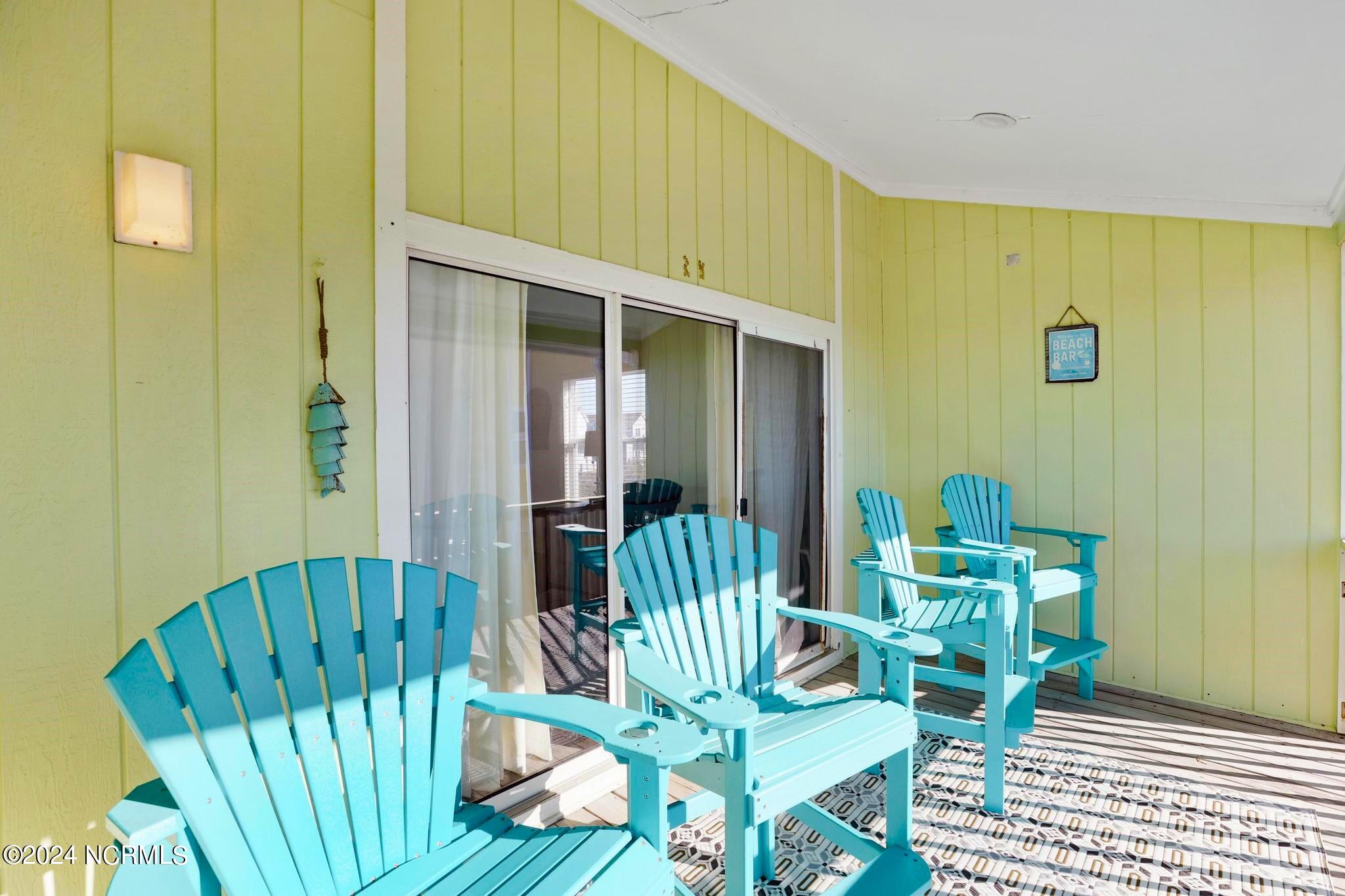 918 N New River Drive, 538