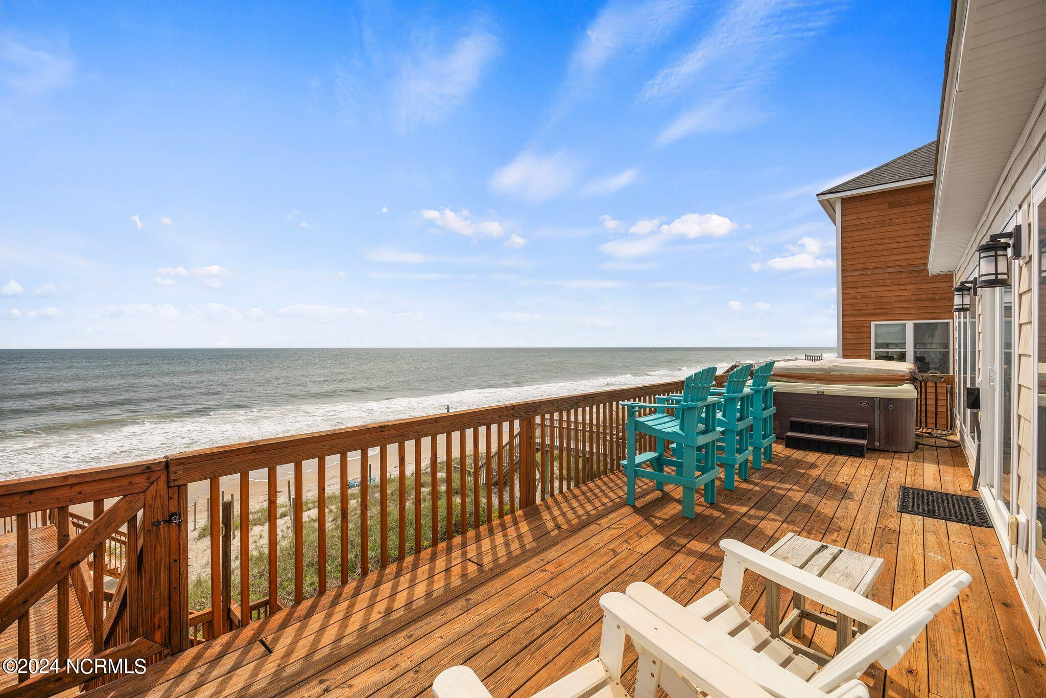 4476 Island Drive