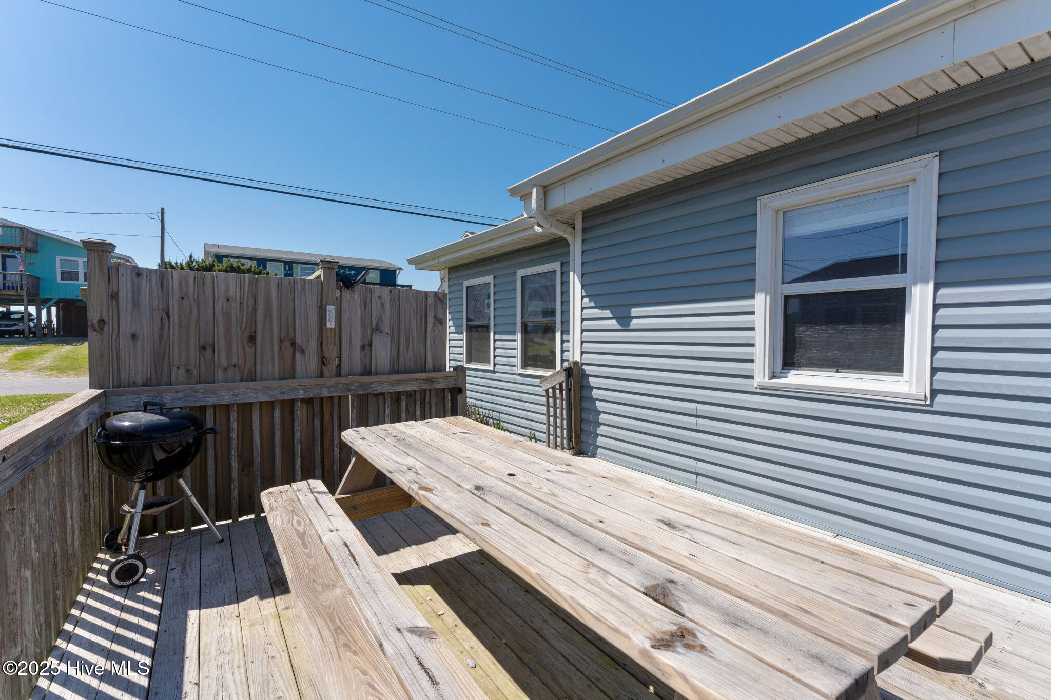 605 N Shore Drive