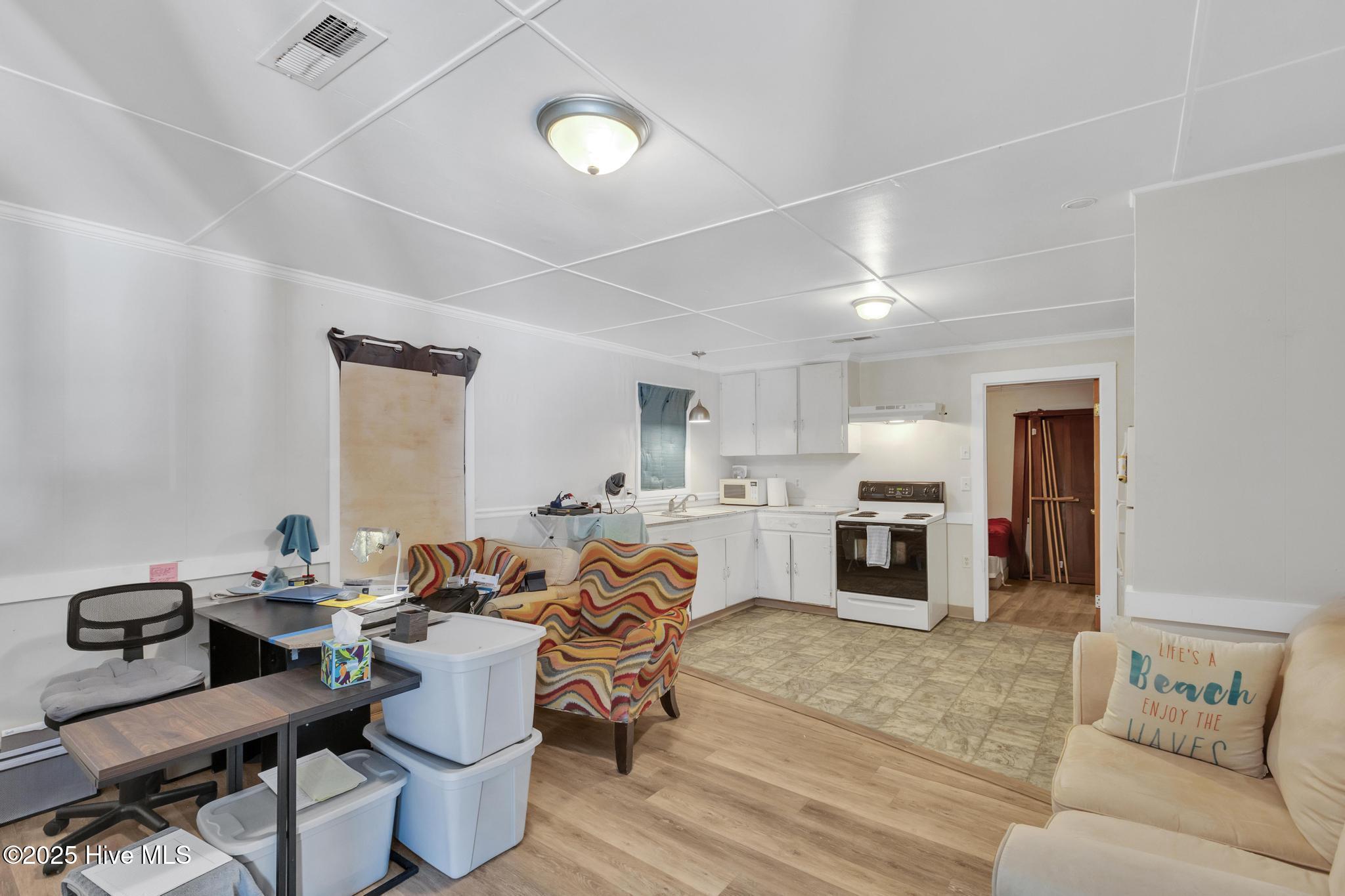 621 N New River Drive, A