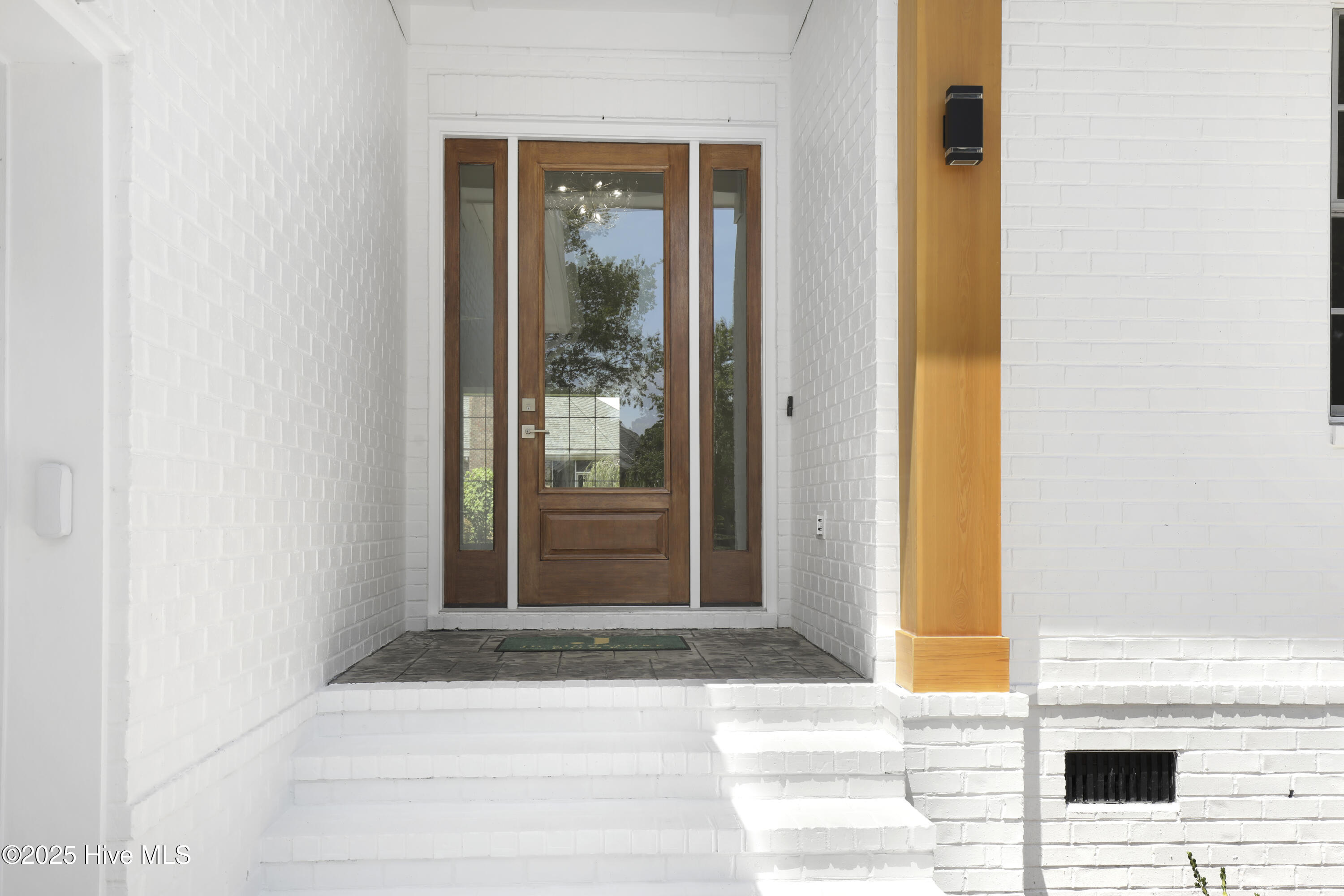 2024 Bay Colony Lane