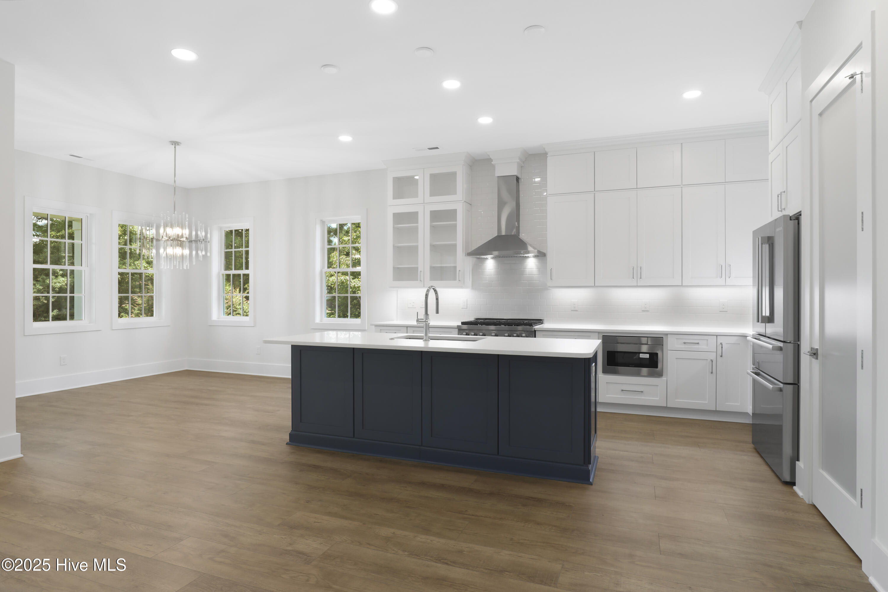 2024 Bay Colony Lane