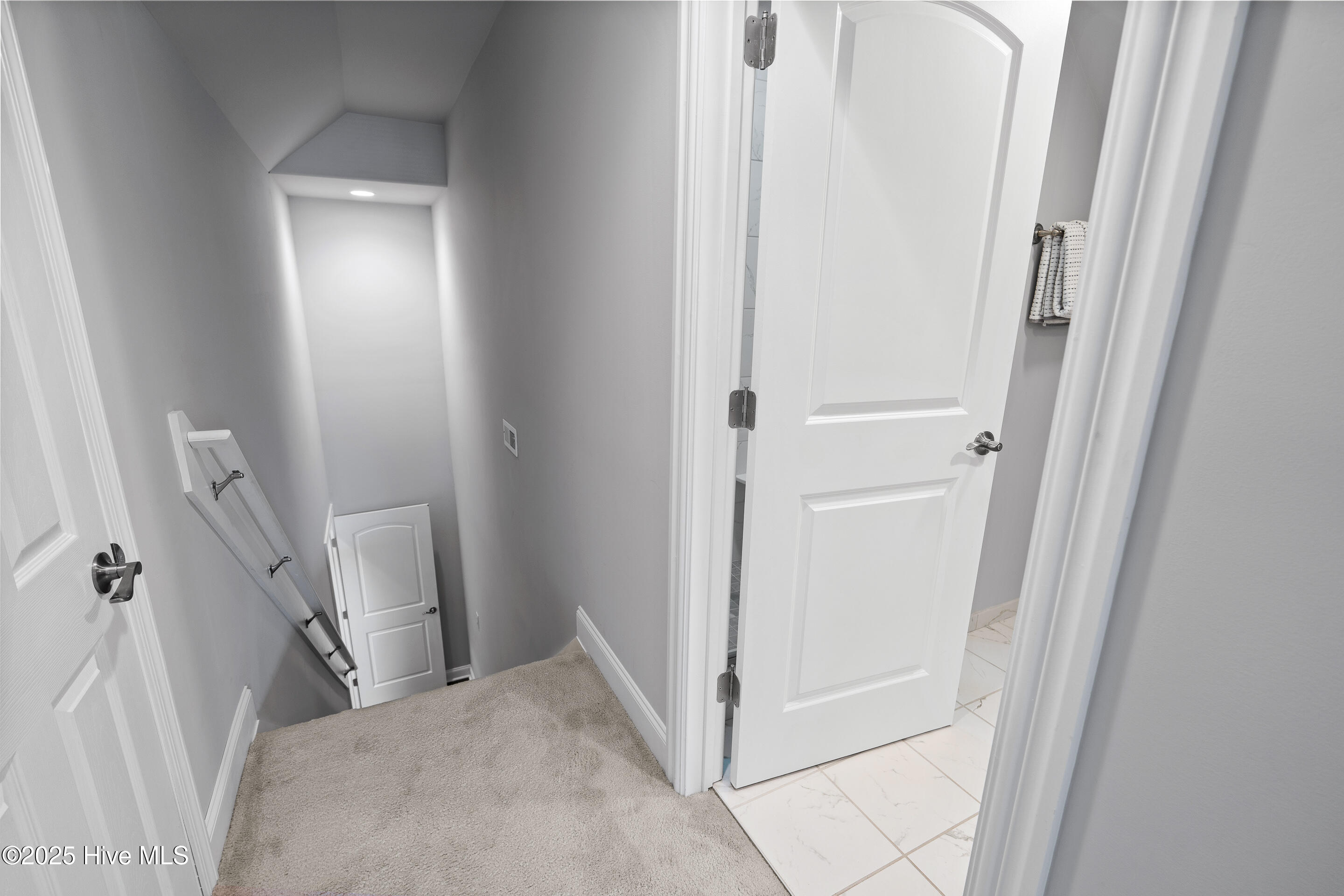 662 Jenoa Loop