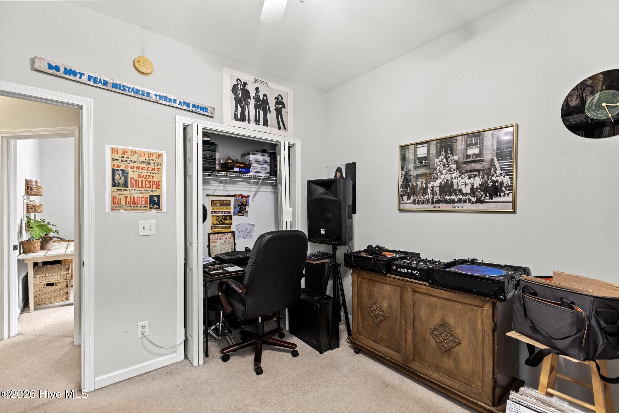 215/217 Lloyd Street