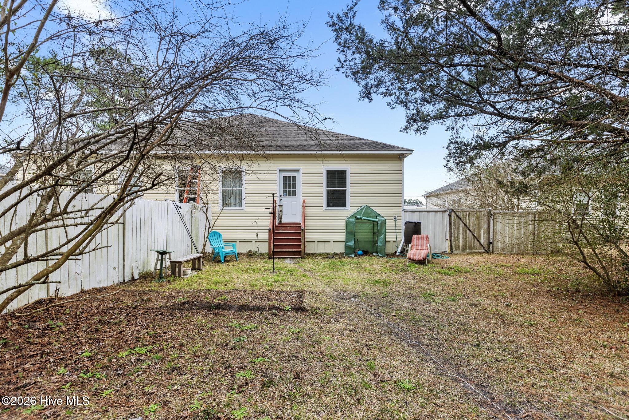 215/217 Lloyd Street