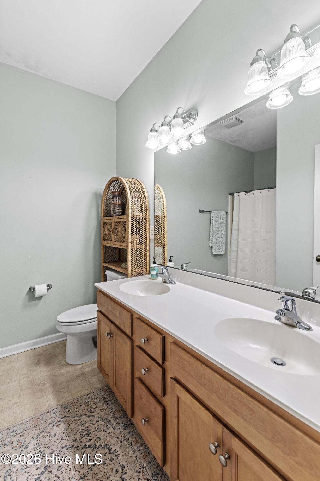 215/217 Lloyd Street