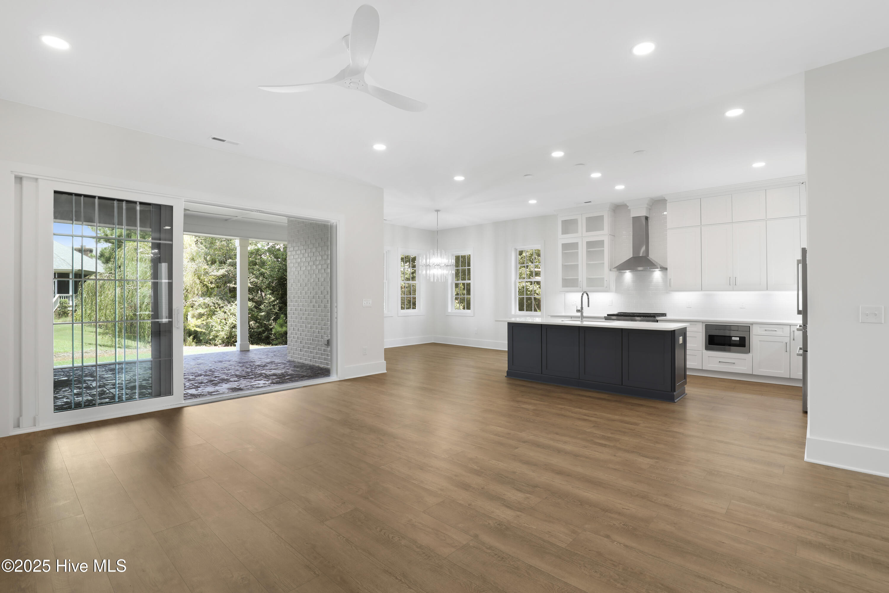 2024 Bay Colony Lane