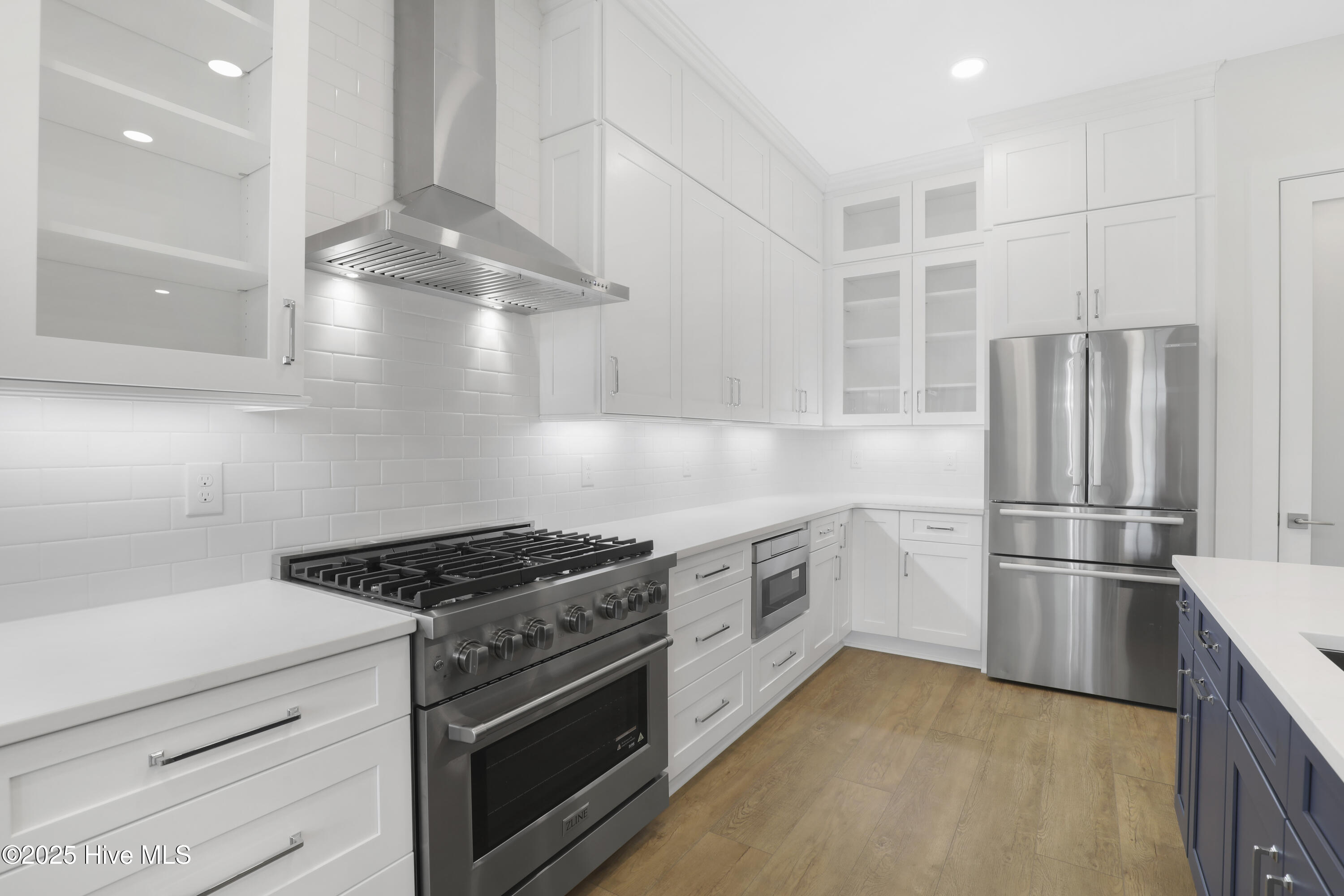 2024 Bay Colony Lane