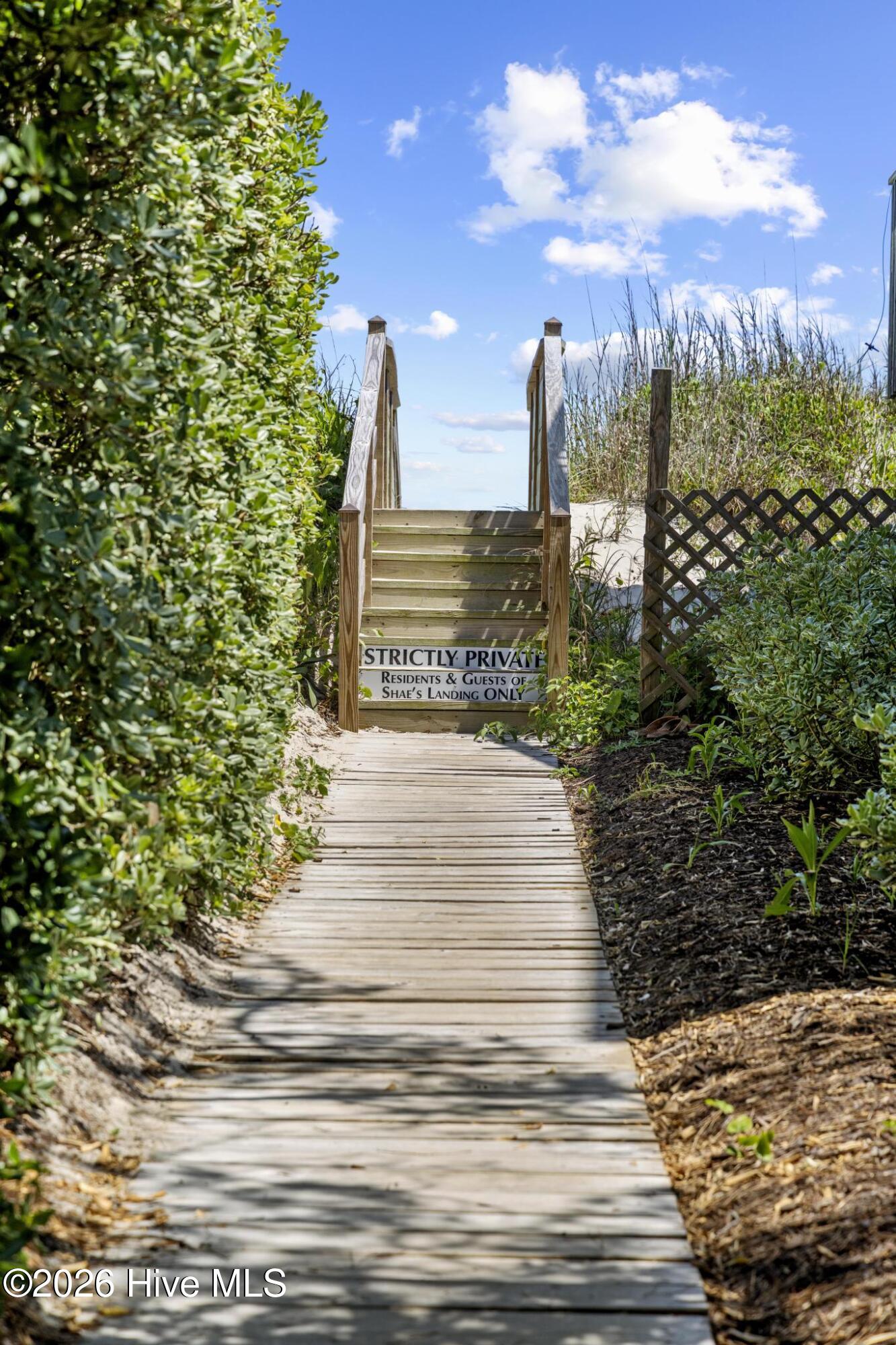 104 Sunset Court