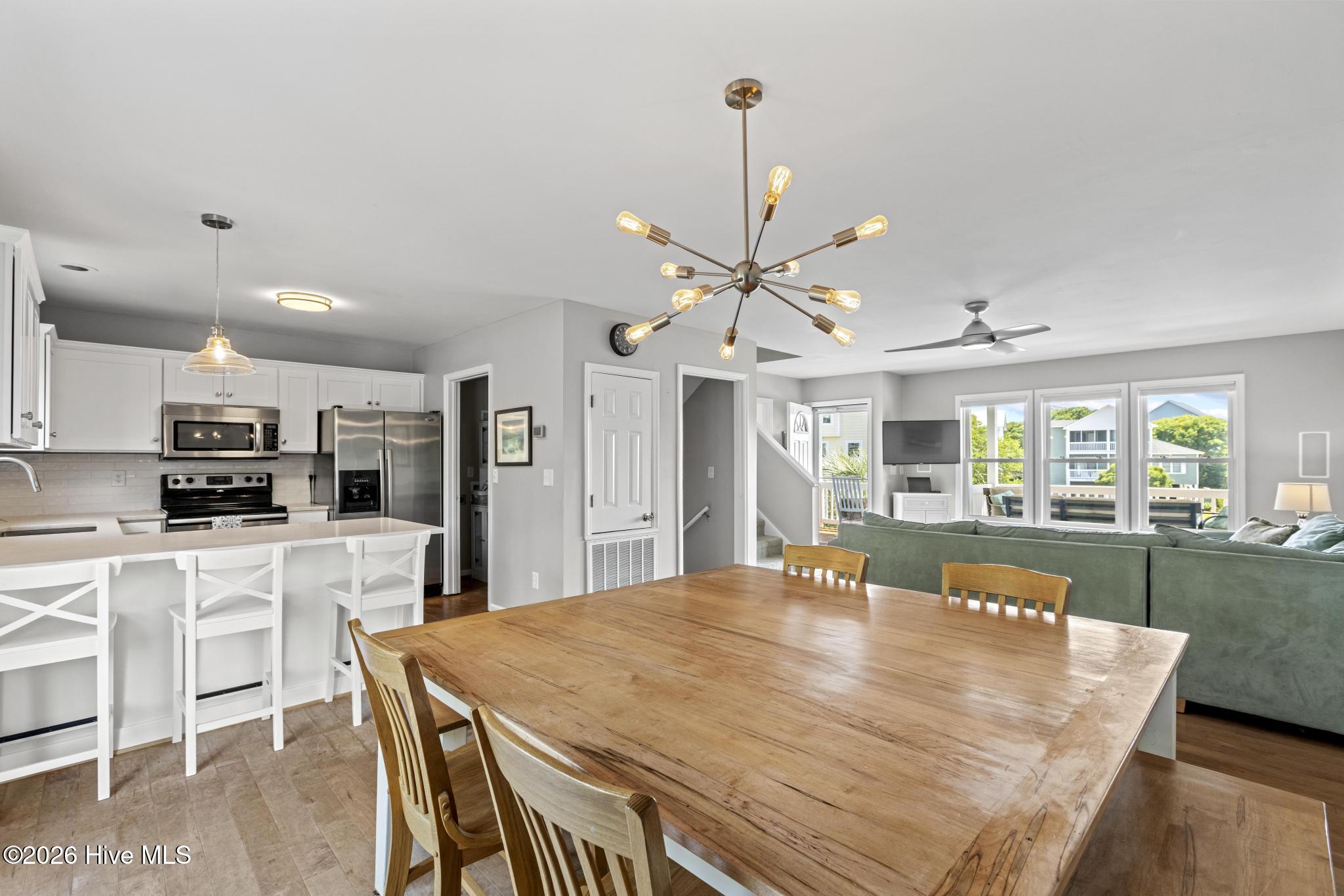 104 Sunset Court