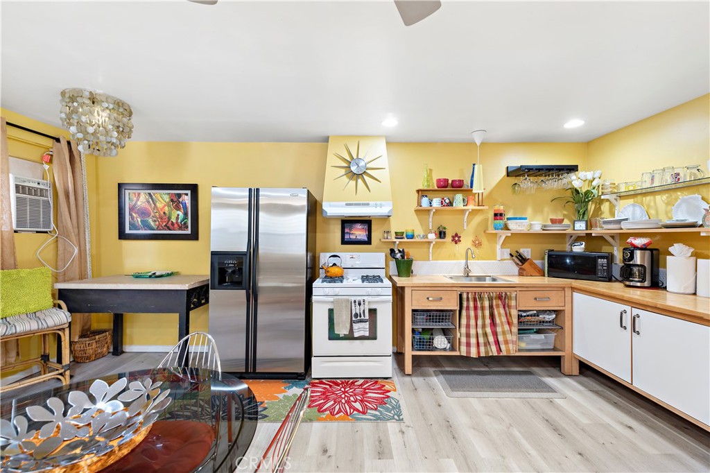 1604 N El Camino Real Unit: A