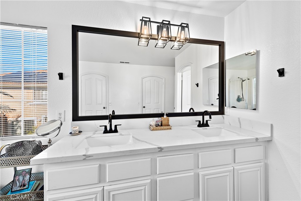 4314 Silver Spring Way