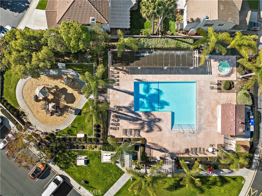 4314 Silver Spring Way